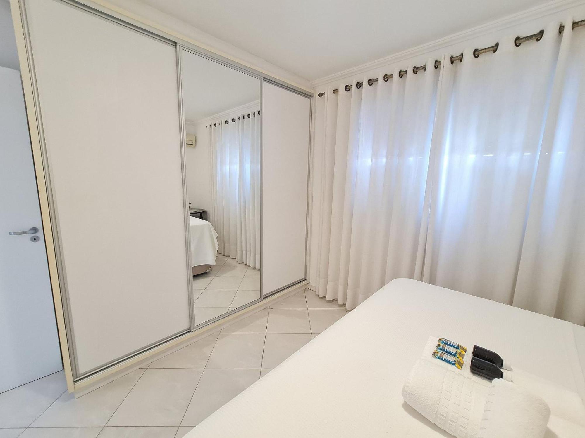 17 - Centro Bc - 2 Quartos C/ Garden E Garagem * Balneario Camboriu