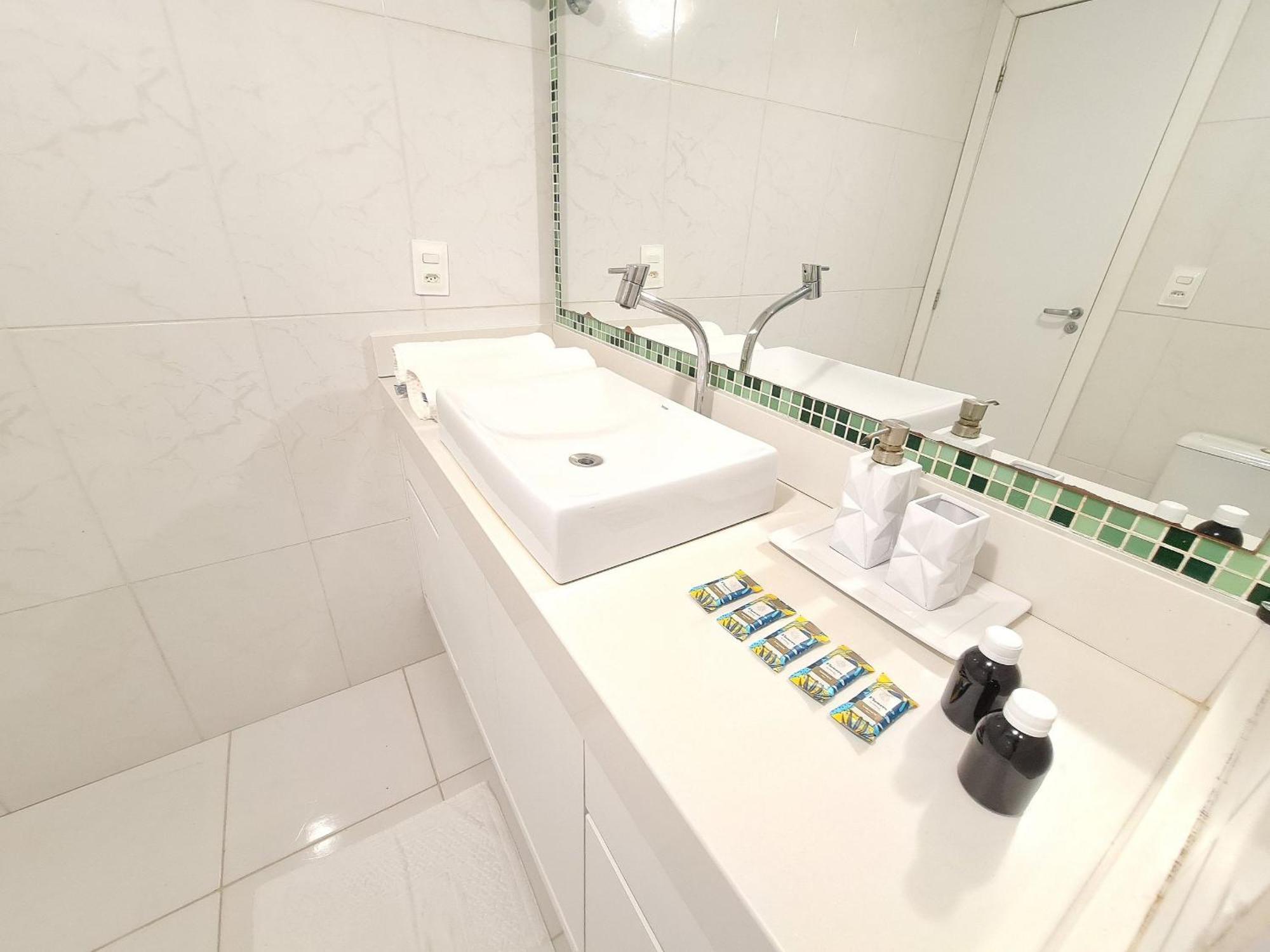 Apartamento 17 - Centro Bc - 2 Quartos C/ Garden E Garagem