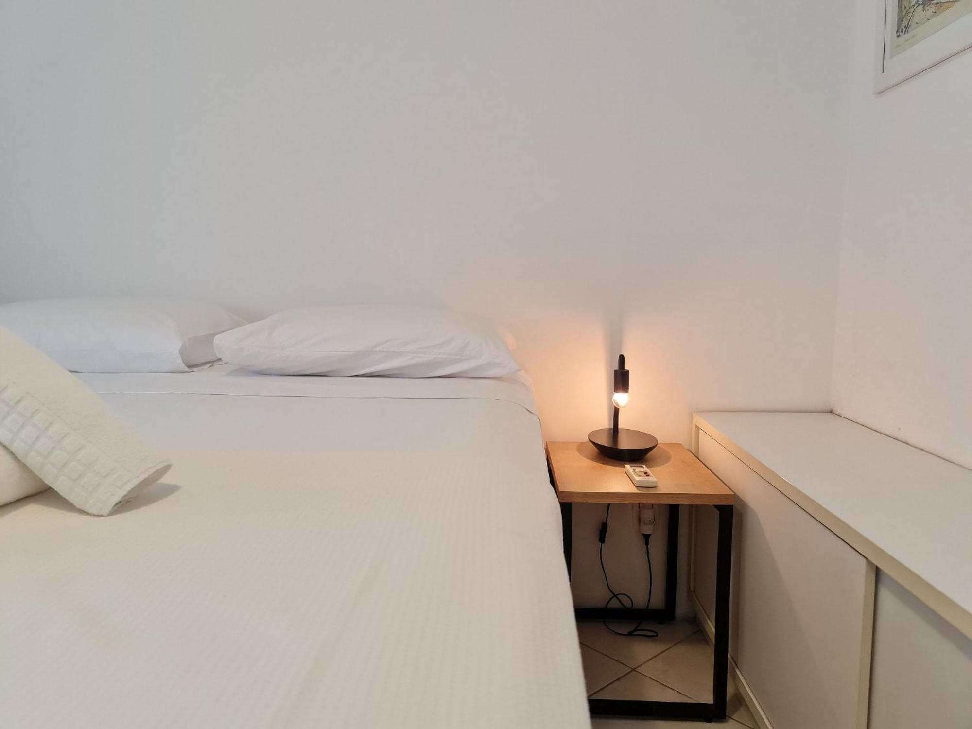 Apartamento 17 - Centro Bc - 2 Quartos C/ Garden E Garagem *